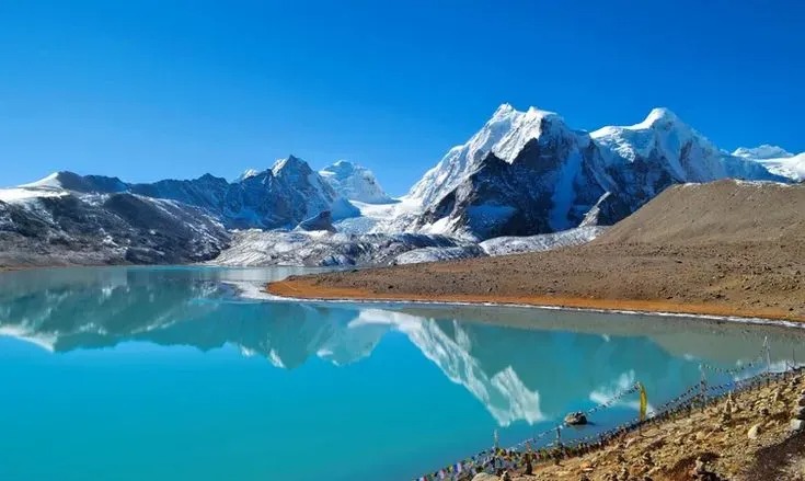 Day 01: Arrive Gangtok (90 km / 2-3 hrs)